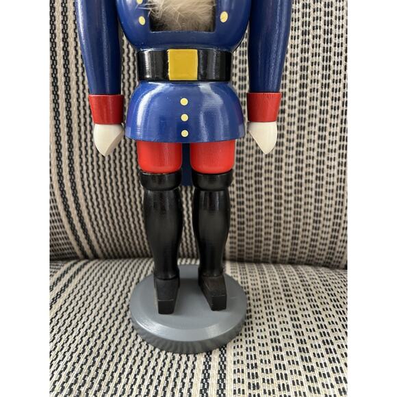 VINTAGE Wooden Erzgebirgischer Nussknacker GDR Expertic Nutcracker 13.5” - Picture 5 of 7